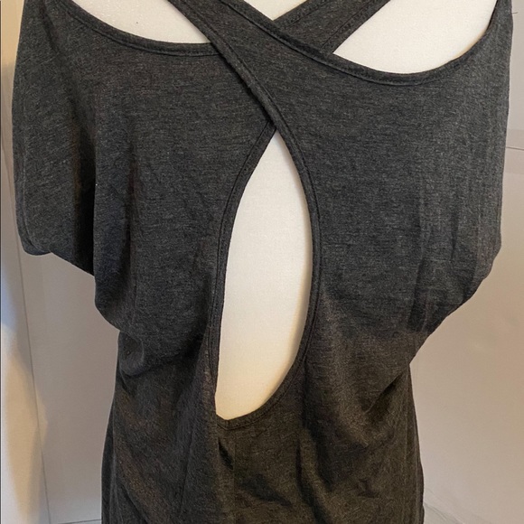 Women’s Grey graphic tee - Picture 3 of 4